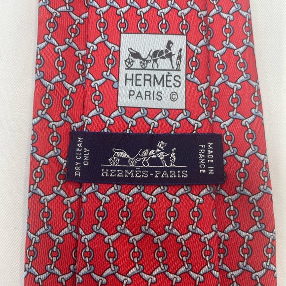 Hermes Other - Hermes 100 Silk Men’s Tie Red and Gray Chain Pattern 605789 IA